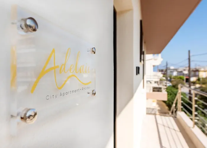 Adelais Luxury Rhodes 아파트 *